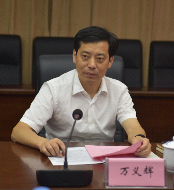 市政公用集團黨委副書記、總經(jīng)理萬義輝調(diào)研江西長運