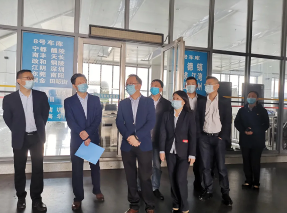 熊新國(guó)一行檢查南昌長(zhǎng)途汽車(chē)站節(jié)前安全生產(chǎn)