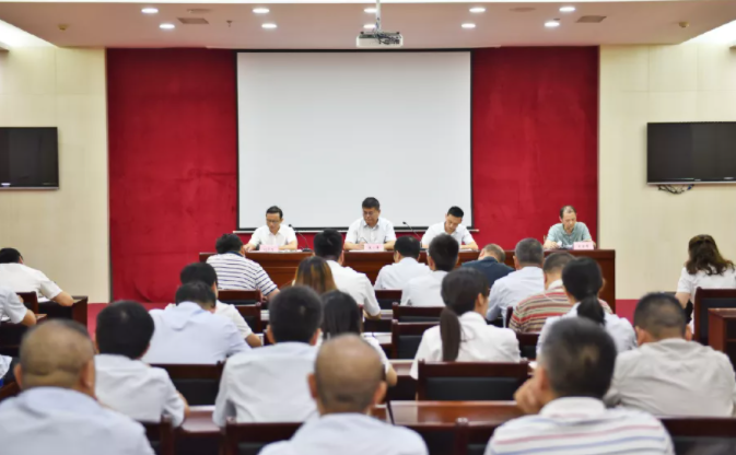 江西長(zhǎng)運(yùn)召開(kāi)全體機(jī)關(guān)工作人員強(qiáng)化工作作風(fēng)和工作紀(jì)律大會(huì) 張小平、黃俊出席，劉志堅(jiān)主持