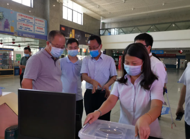 傅曉軍一行督導南昌長途汽車站、徐坊客運站疫情防控及文明創(chuàng)建工作