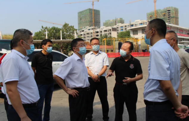 省安委會(huì)督導(dǎo)組指導(dǎo)九江汽車站安全、疫情防控工作