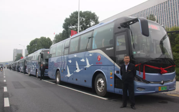 胡維泉出席吉安長(zhǎng)運(yùn)、公交旅游巴士直通專線開通儀式并致辭