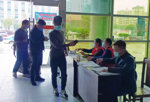 景德鎮(zhèn)長(zhǎng)運(yùn)   疫情就是命令  圖片  防控就是責(zé)任