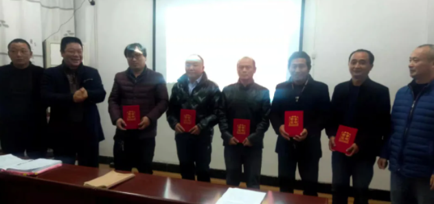 萬年長運(yùn)公交召開創(chuàng)“星級駕駛員”表彰活動