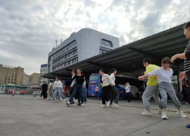 撫州長運：金溪分公司舉辦“凝心聚力，攜手同行”團建活動