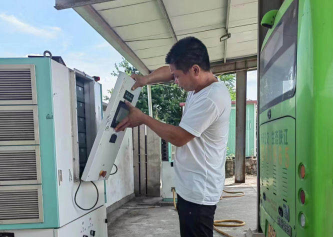 峽江分公司  自主修復充電樁 保障安全生產(chǎn)