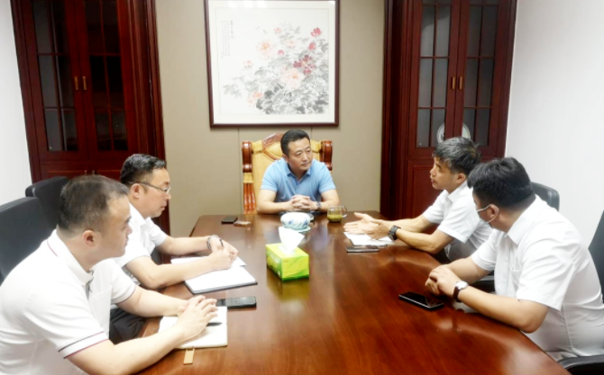 王曉主持江西長(zhǎng)運(yùn)、南昌公交集團(tuán)疫情防控轉(zhuǎn)運(yùn)協(xié)調(diào)部署專題會(huì)