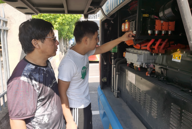 黃山長運(yùn)  黃山城際公交開展迎“國慶、二十大”安全隱患大排查