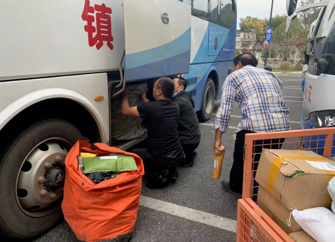 上饒汽運(yùn):又是一年“雙十一”小件快運(yùn)運(yùn)輸忙