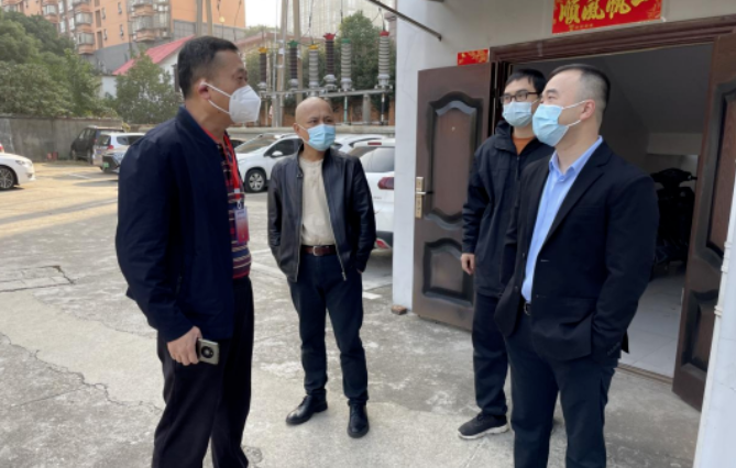 劉磊蒞臨長(zhǎng)運(yùn)出租、長(zhǎng)運(yùn)物業(yè)督導(dǎo)疫情防控工作