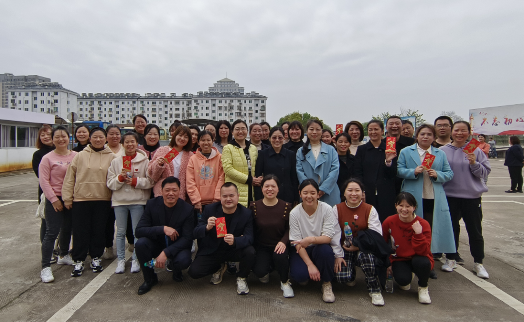 鷹潭長運(yùn)、公交：工會組織開展跳繩比賽