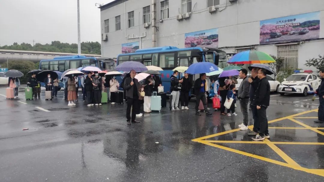 這個(gè)“五一”，“客運(yùn)+旅游”模式全面發(fā)力