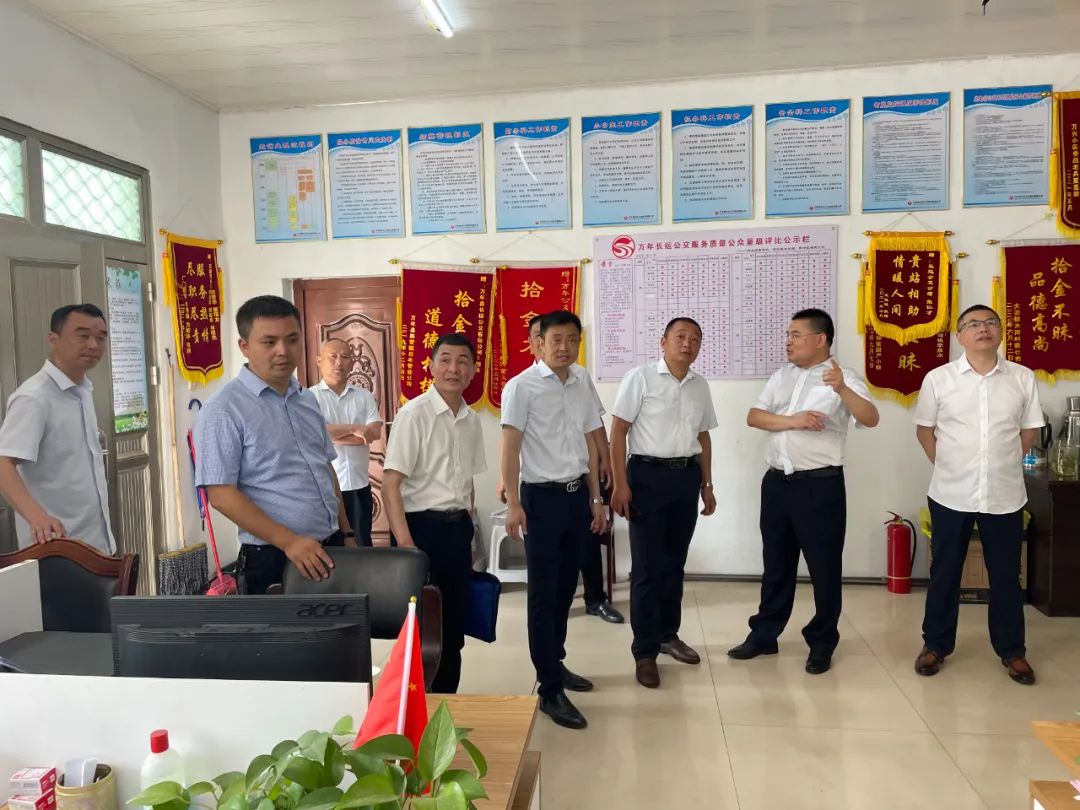 上饒長(zhǎng)運(yùn) 持續(xù)開(kāi)展責(zé)任經(jīng)營(yíng)車輛專項(xiàng)整治督查工作