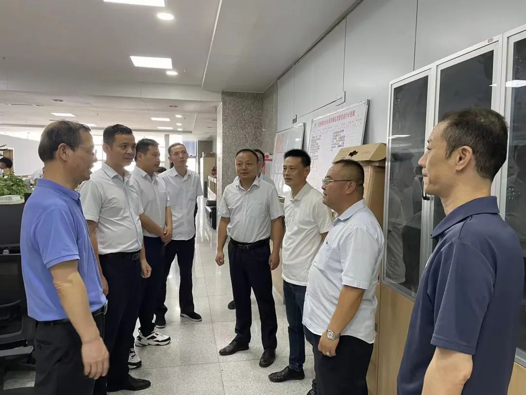 黃俊一行督查都市城際公交“雙節(jié)”前黨風(fēng)廉政、安全生產(chǎn)工作