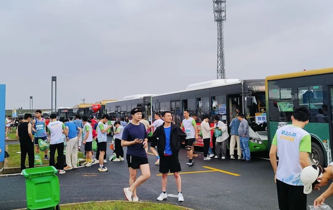 九江長運:圓滿完成“春光杯”馬拉松賽事運輸任務