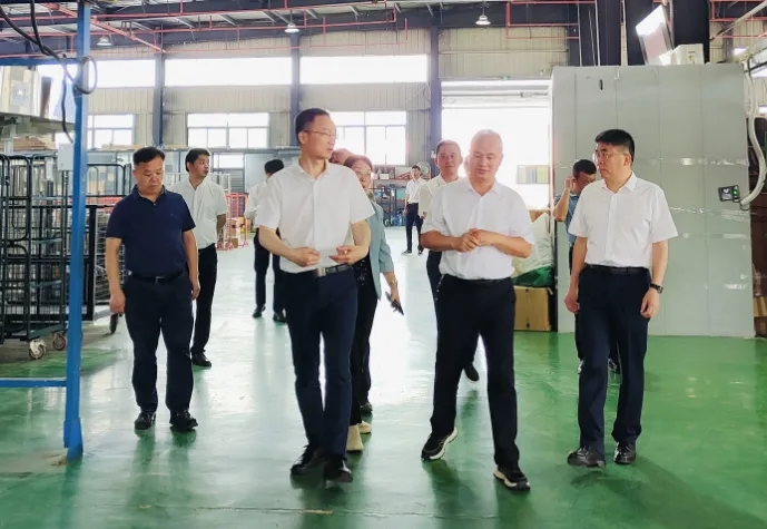 九江長運：九江市領(lǐng)導(dǎo)調(diào)研永修公司客貨郵及運輸工作