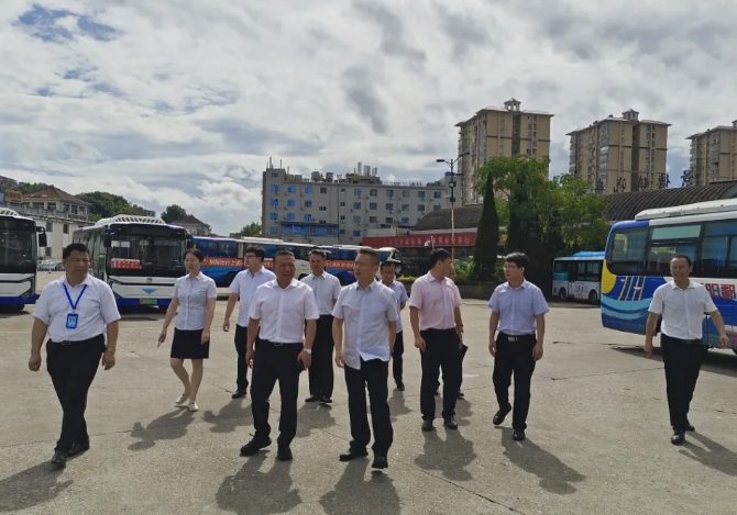 李偉一行調研景德鎮(zhèn)長運、鄱陽長運