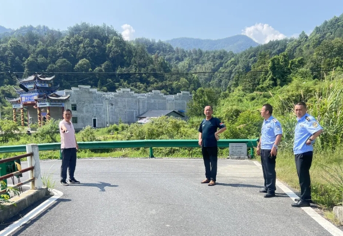 九江長(zhǎng)運(yùn) 開通學(xué)生公交專線 打造學(xué)生求學(xué)之路