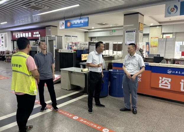 黃俊督導南昌地區(qū)子公司“雙節(jié)”前值班值守、安全維穩(wěn)工作