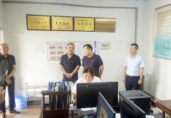 萍鄉(xiāng)長運 萍鄉(xiāng)市交通運輸局領導深入萍鄉(xiāng)長運督導檢查安全生產工作