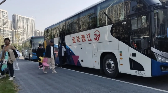 九江長(zhǎng)運(yùn):圓滿完成省百縣青少年田徑運(yùn)動(dòng)會(huì)運(yùn)輸保障任務(wù)