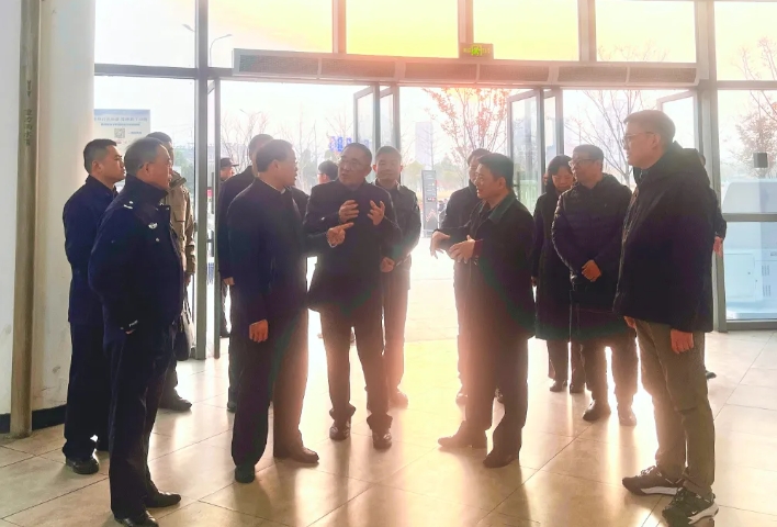 馬鞍山長客 安徽省公安廳領(lǐng)導(dǎo)檢查馬鞍山汽車客運(yùn)站安全工作