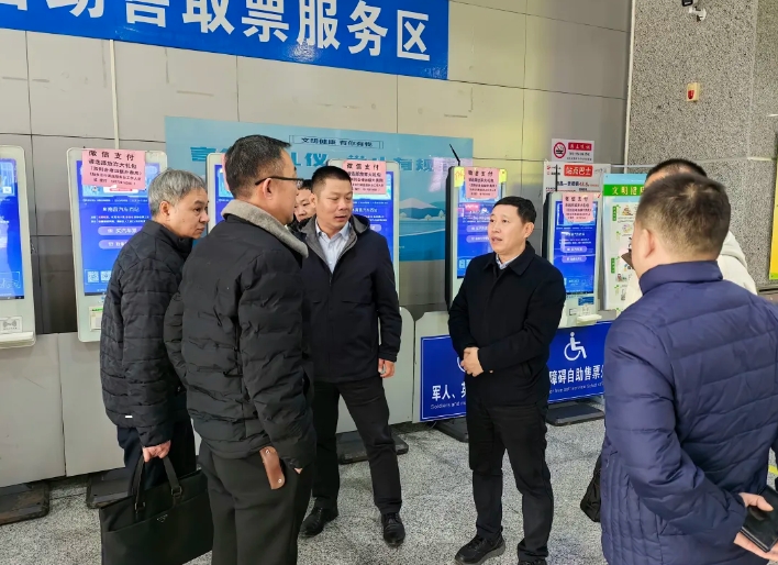 都市城際公交 南昌市道路運(yùn)輸服務(wù)中心督導(dǎo)南昌長(zhǎng)途汽車(chē)西站文明創(chuàng)建工作