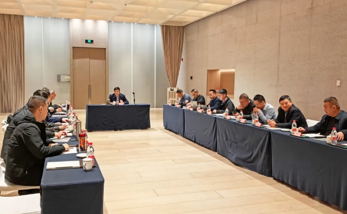 江西長運(yùn)召開贛東北皖南景區(qū)直通車推進(jìn)會(huì) 占梁出席并講話