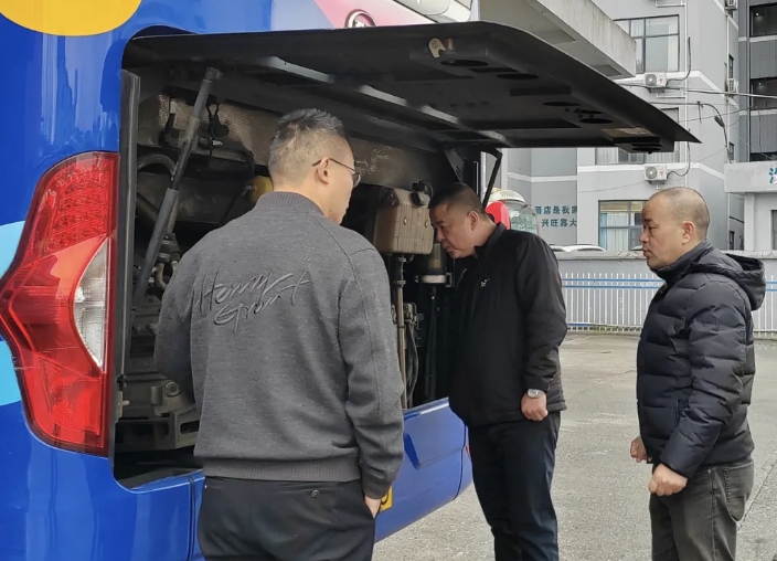 萍鄉(xiāng)長(zhǎng)運(yùn)：開(kāi)展“兩會(huì)”期間安全生產(chǎn)檢查工作