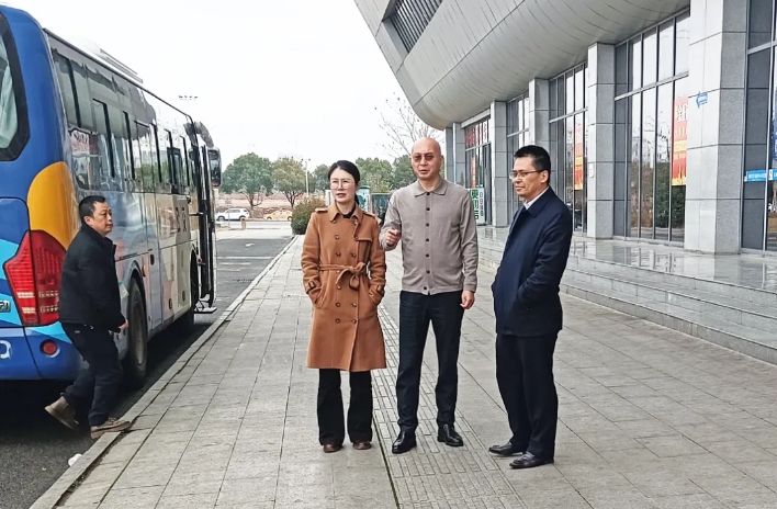 吉安公司赴撫州長運(yùn)、鷹潭公交考察學(xué)習(xí) 肖良芝參加調(diào)研