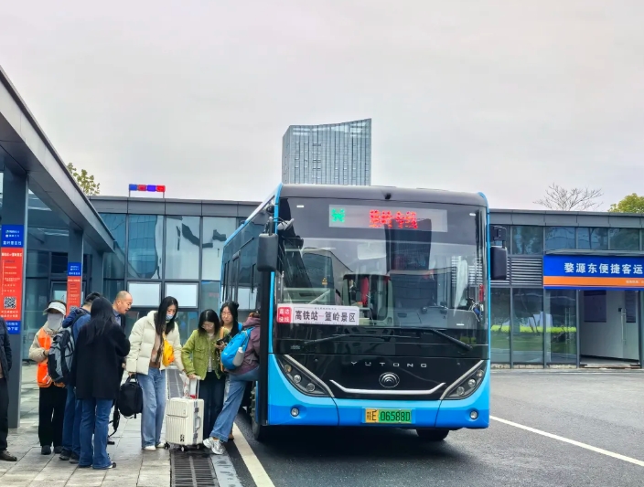 婺源公交：“婺源高鐵站—江嶺景區(qū)”站點(diǎn)巴士“賞花專線”來嘍！