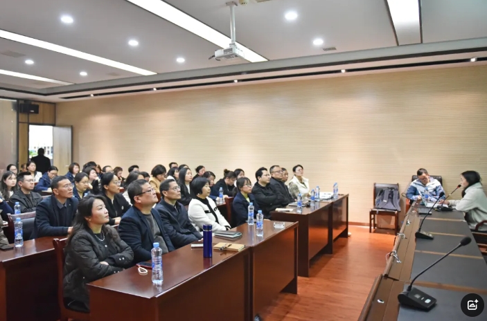 江西長運舉辦AI技術(shù)專題講座 萬建紅出席