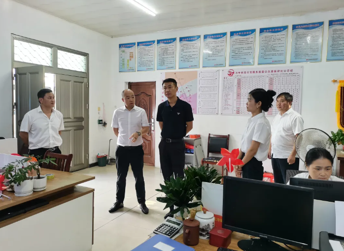 上饒汽運(yùn)：開(kāi)展“雙節(jié)”前安全督查 筑牢安全運(yùn)輸防線