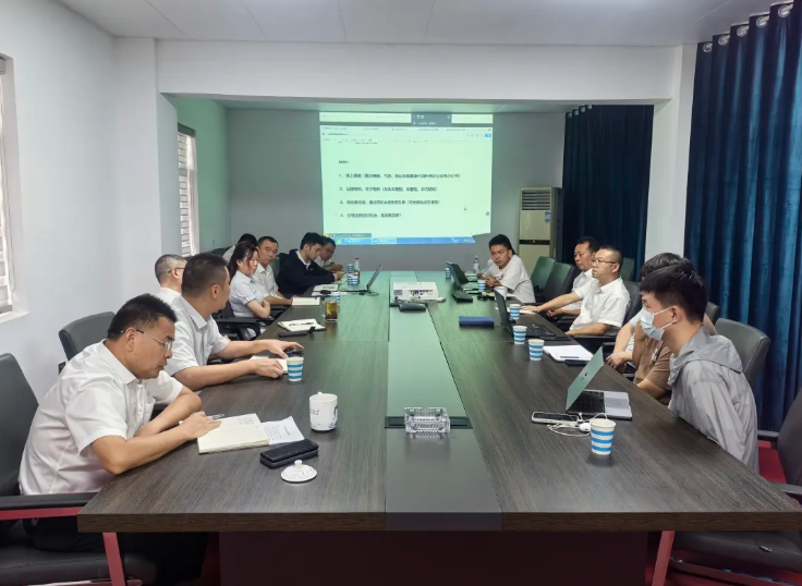 站點巴士 || 上饒汽運：召開站點巴士暨校園直通車復(fù)盤會