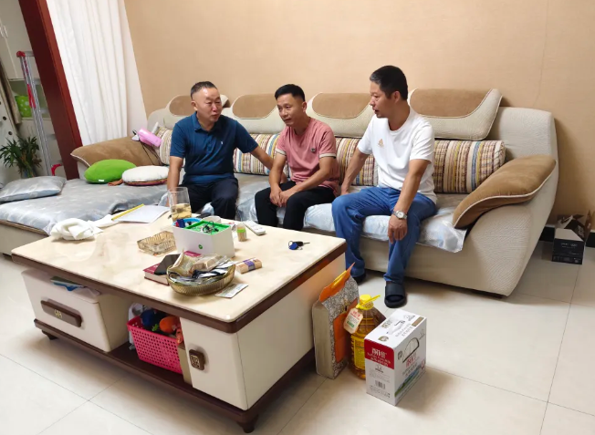 景德鎮(zhèn)長(zhǎng)運(yùn) 開展駕駛員家訪 守護(hù)平安和幸福