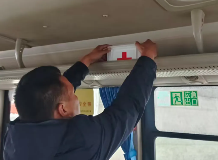 服務(wù)質(zhì)量“百日”攻堅(jiān) || 上饒汽運(yùn)：“健康守護(hù)包”登場 便民服務(wù)再升級