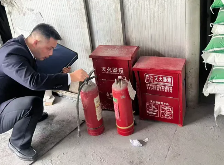 都市城際公交 大通物流 開展安全專項督導檢查