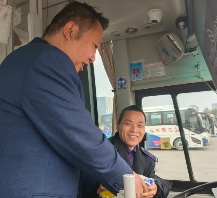 吉安長運(yùn) 冬日關(guān)懷暖人心 安全叮囑筑防線