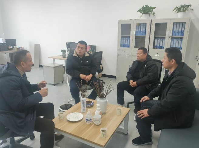 景德鎮(zhèn)長(zhǎng)運(yùn) “定點(diǎn)定時(shí)”接送  為學(xué)生出行“保駕護(hù)航”