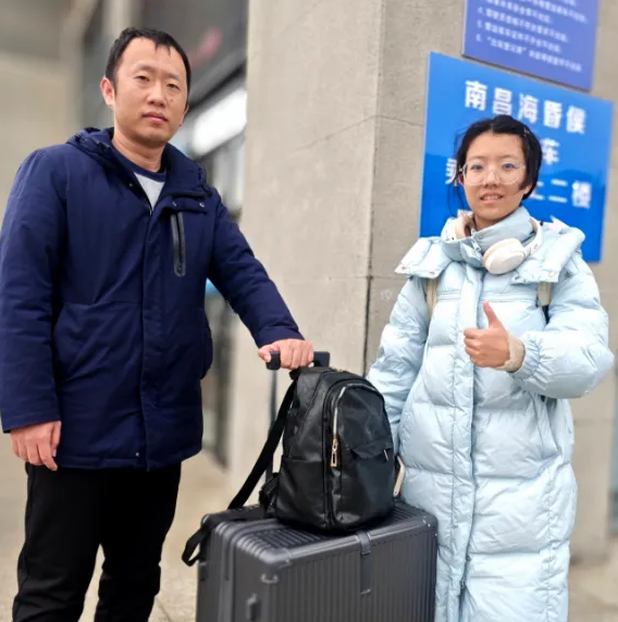 都市城際公交：校園直通車上遺失行李10分鐘速尋速還，高效！