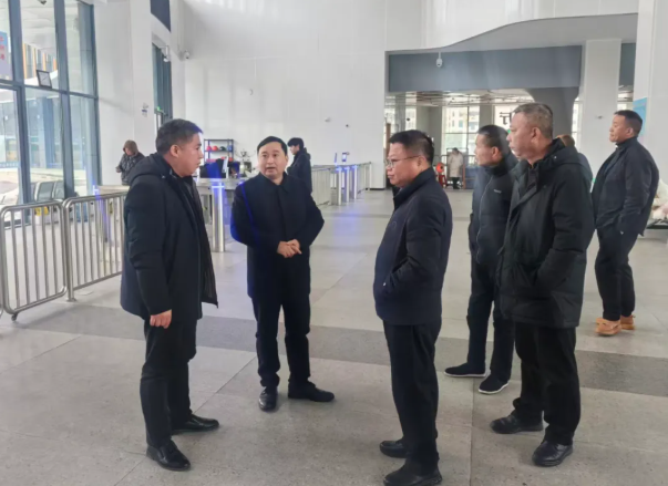 撫州長運(yùn) 宜黃縣領(lǐng)導(dǎo)到宜黃分公司督導(dǎo)安全生產(chǎn)工作