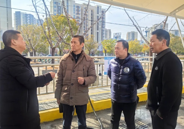 股份公司安全生產(chǎn)考核組深入黃山長運開展2025年度安全生產(chǎn)考核